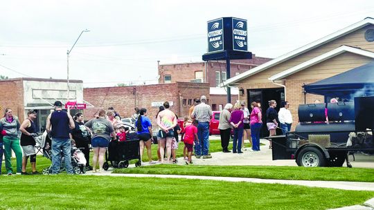 BBQ KICKS OFF FESTIVAL WEEKEND