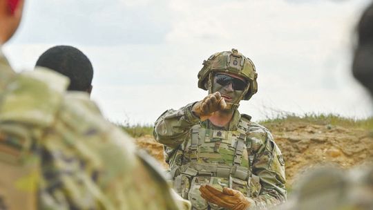 KURTZHALS TO RETIRE AS CSM