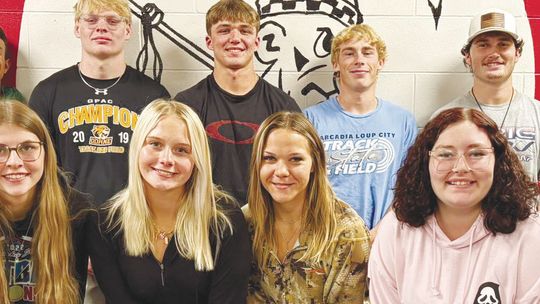LOUP CITY HIGH SCHOOL HOMECOMING