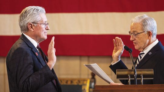 MEYER RETURNS TO LINCOLN