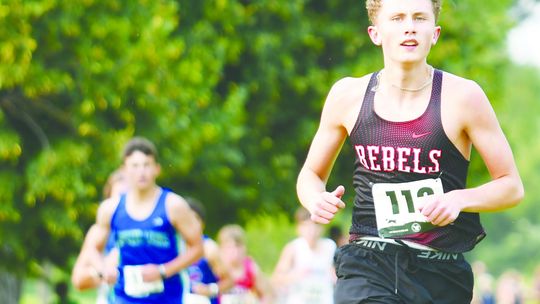 MILLER PACES FIELD AT GIBBON MEET