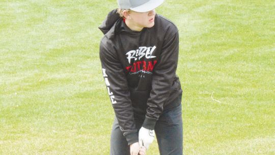 Rebels hit the links at Ravenna