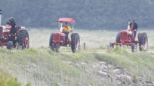 Tractor ride is enjoyable, educational
