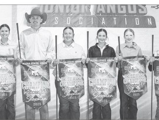 Area showmen compete in Junior Angus show