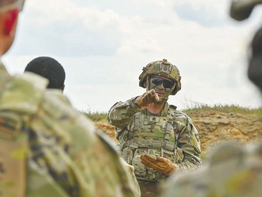 KURTZHALS TO RETIRE AS CSM