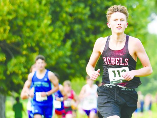 MILLER PACES FIELD AT GIBBON MEET