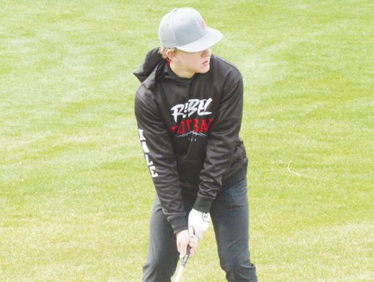 Rebels hit the links at Ravenna