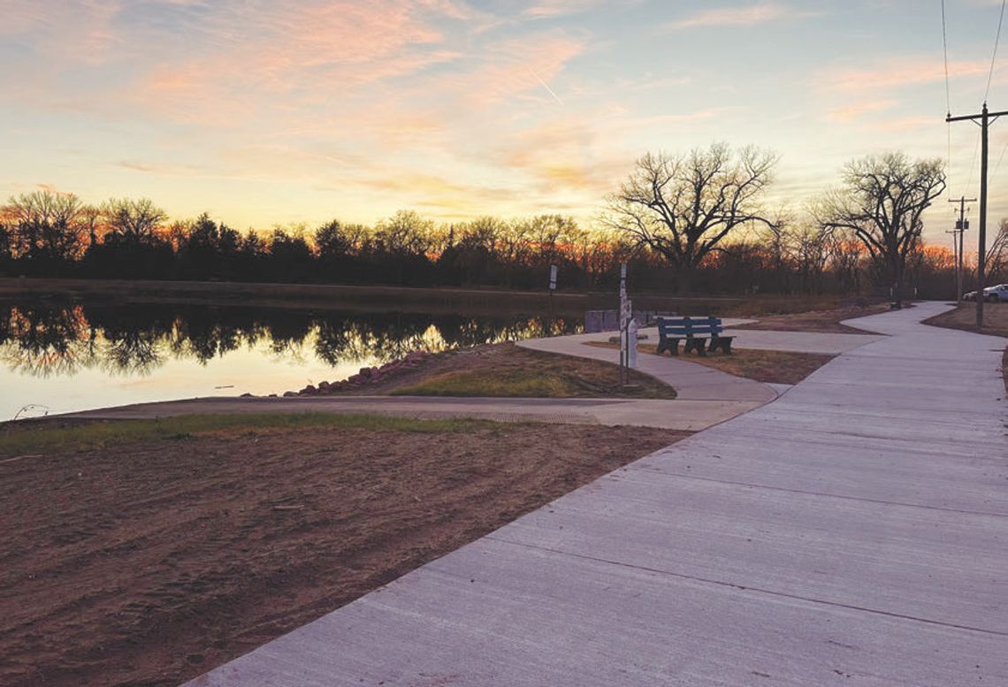 Foundation awards ten students scholarships