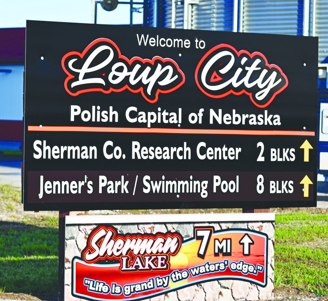 New signage aims to cohesively market Loup City