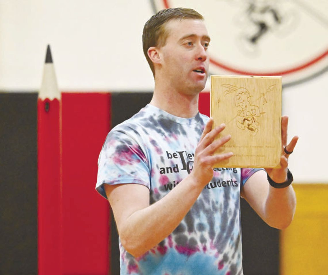 RECOGNIZING RED RAIDERS